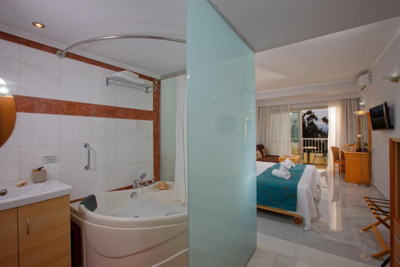 Rethymno Mare & Water Park Hotel Skaleta Bagian luar foto