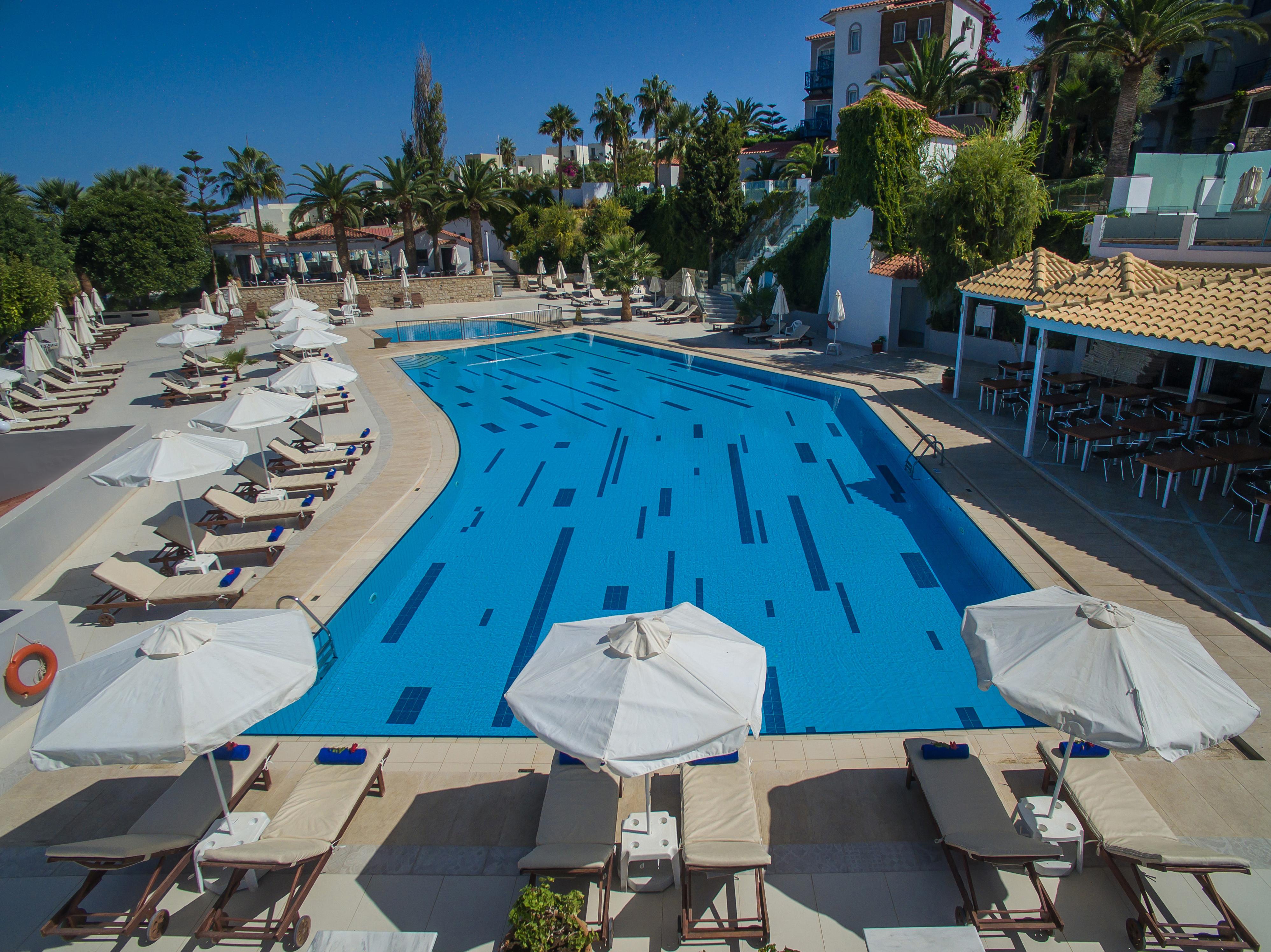 Rethymno Mare & Water Park Hotel Skaleta Bagian luar foto